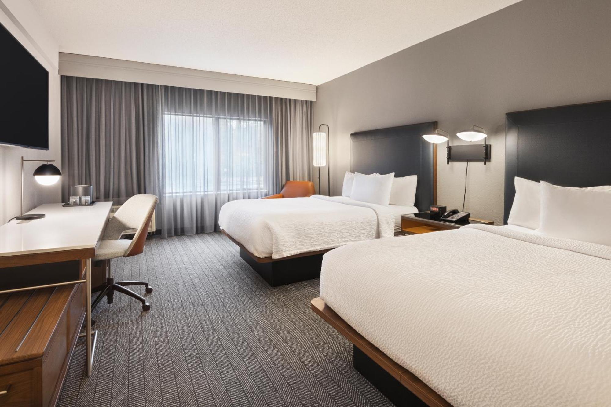 Hotel Courtyard By Marriott 3*