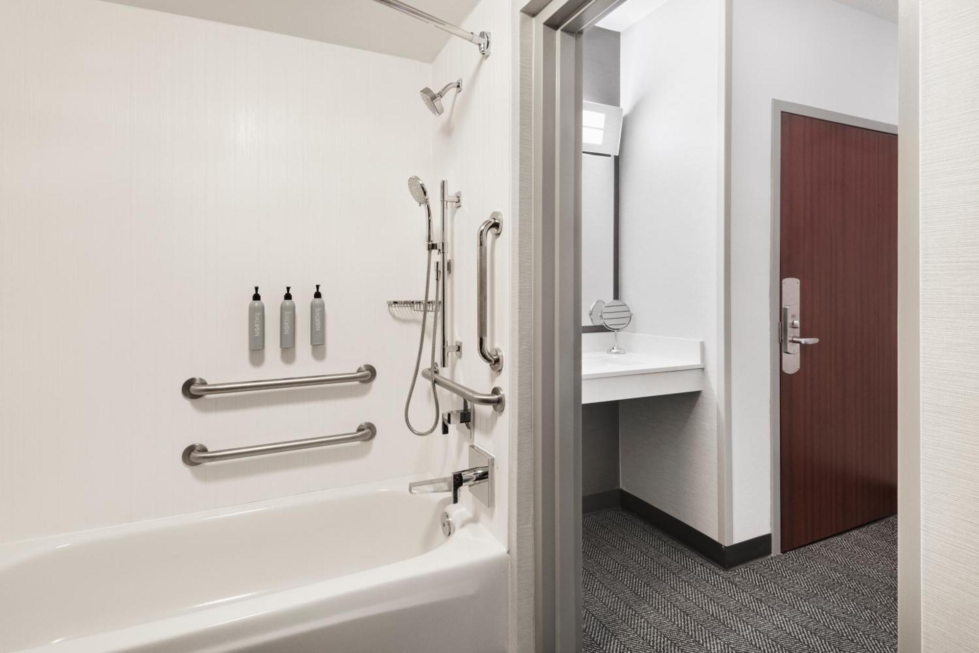 Hotel Courtyard By Marriott